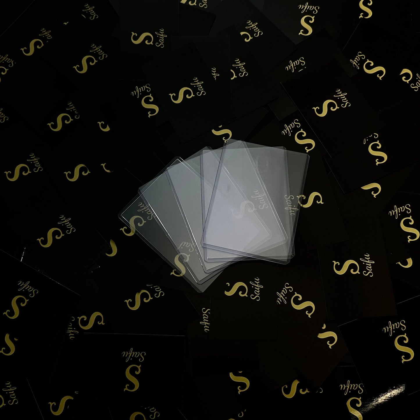 Sleeve Protettive Saifu Standard 67 x 92 mm – Ultra Trasparenti